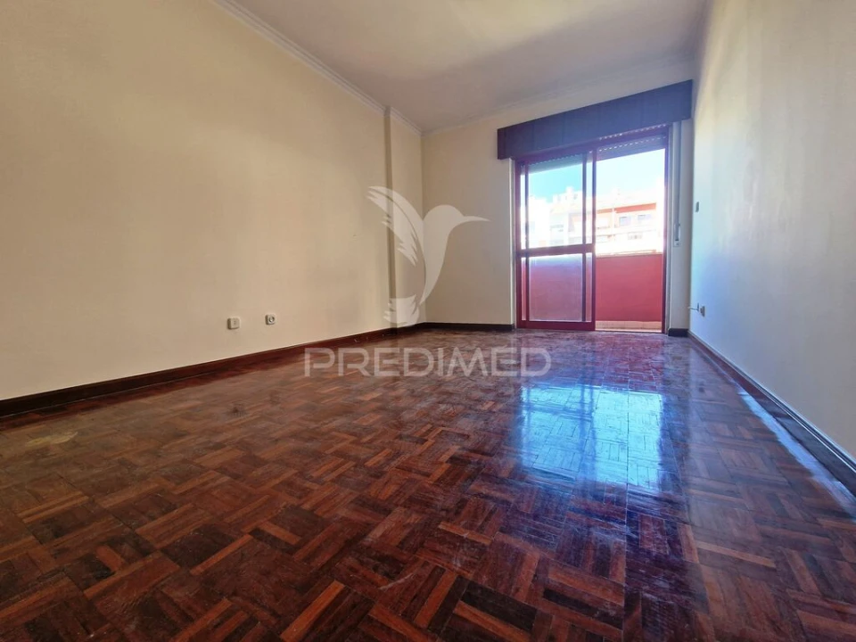 Apartamento T2 para Venda em Algueirão-Mem Martins Foto 10