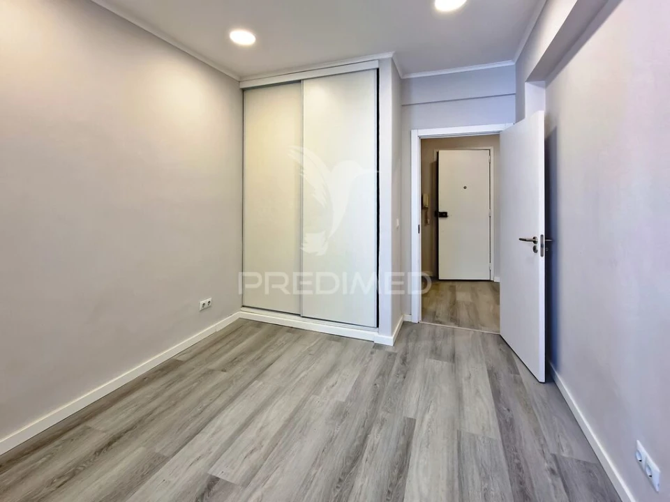 Apartamento T1 para Venda em Mina de Água Foto 15