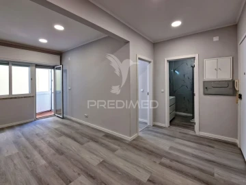 Apartamento T1 para Venda em Mina de Água