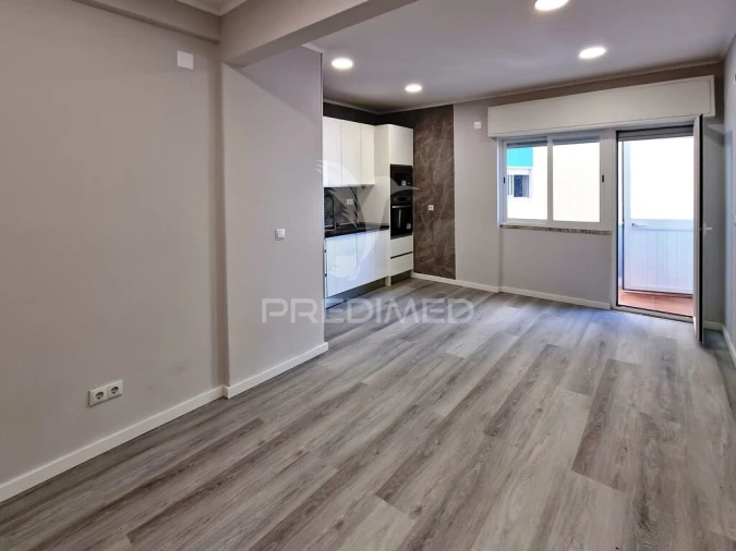 Apartamento T1 para Venda em Mina de Água Foto 10