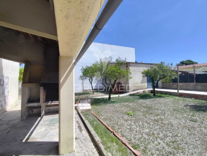 Moradia T2 para Venda em Charneca de Caparica e Sobreda Foto 6