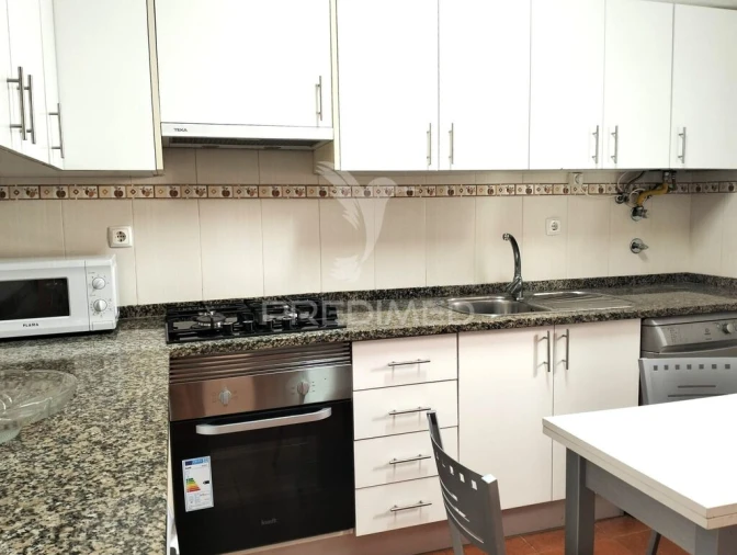 Apartamento T2 para Venda em Sines Foto 2