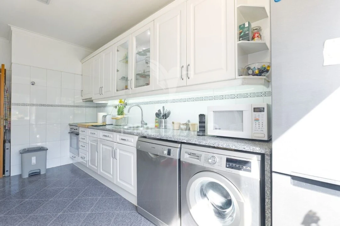 Apartamento T2 para Venda em Amora Foto 6