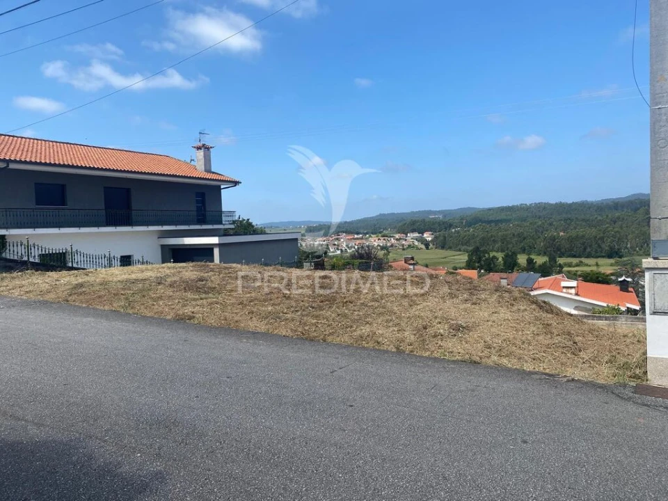 Terreno para Venda em Gondifelos, Cavalões e Outiz Foto 1