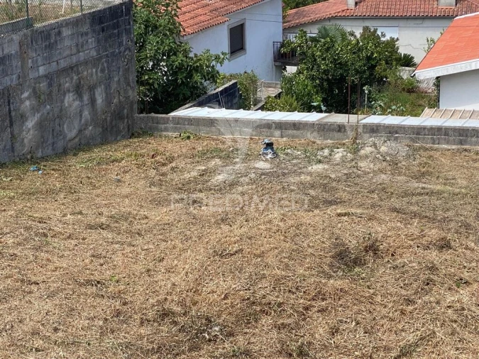 Terreno para Venda em Gondifelos, Cavalões e Outiz Foto 8