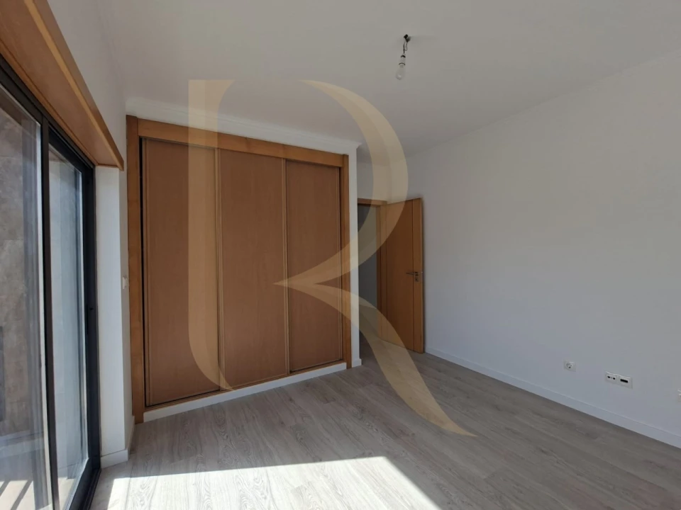 Moradia T5 para Venda em Laranjeiro e Feijó Foto 19