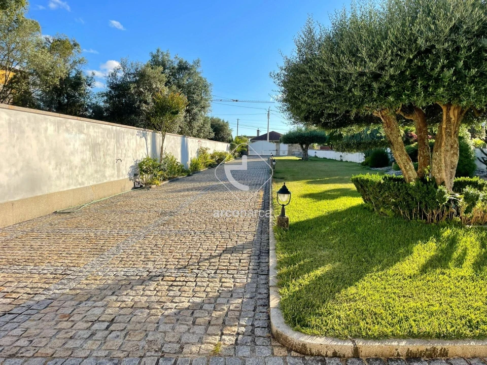 Moradia T3 para Venda em Vitorino das Donas Foto 3