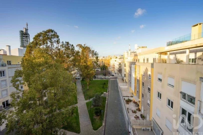 Apartamento T3 para Arrendamento em Olivais