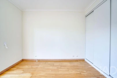 Apartamento T3 para Arrendamento em Olivais