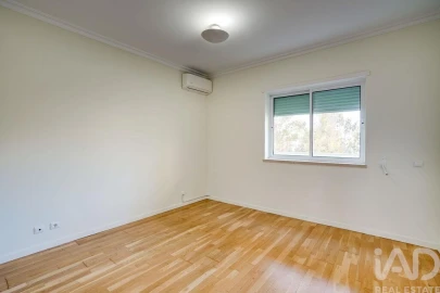 Apartamento T3 para Arrendamento em Olivais