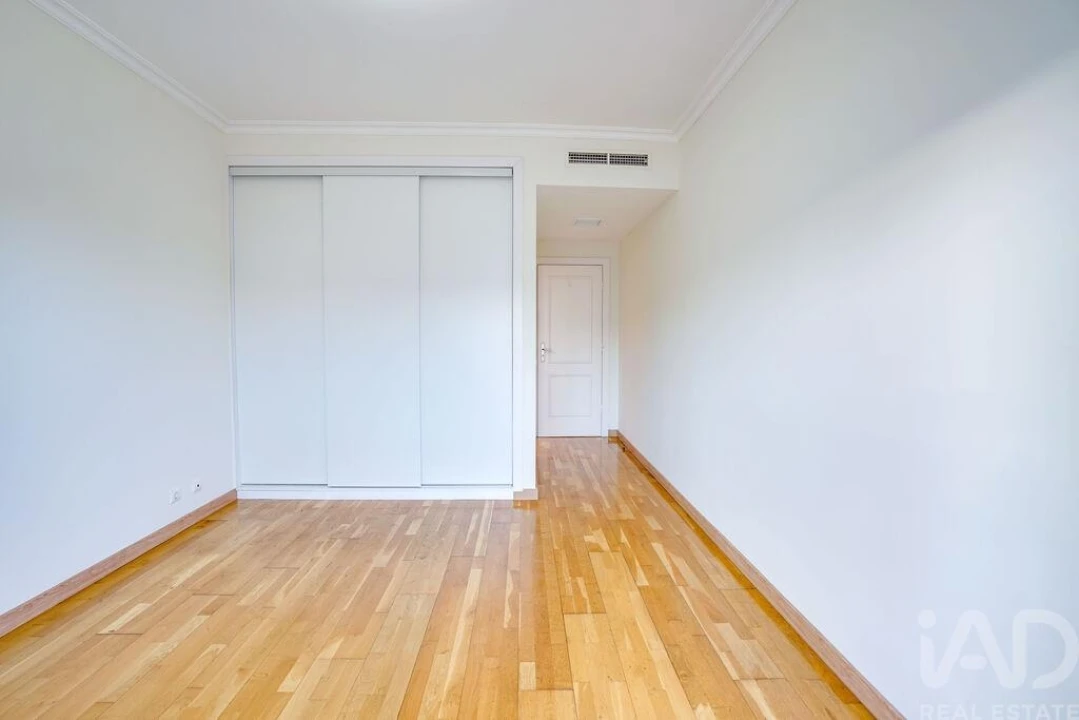 Apartamento T3 para Arrendamento em Olivais Foto 14