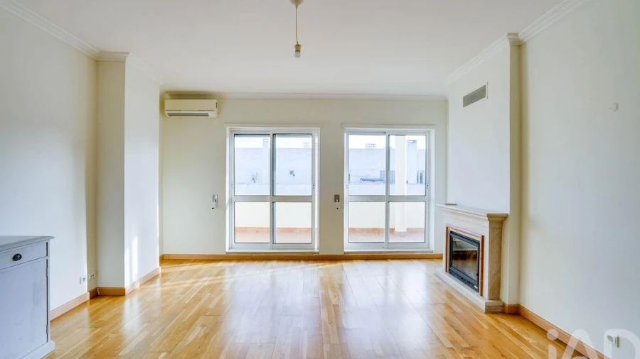 Apartamento T3 para Arrendamento em Olivais