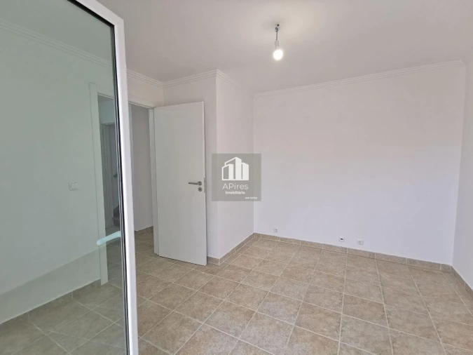 Moradia T3 para Venda em Ericeira Foto 8