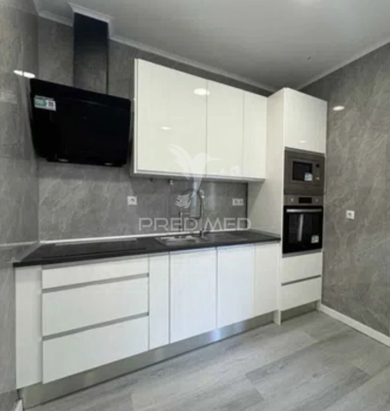 Apartamento T1 para Venda em Venteira Foto 3