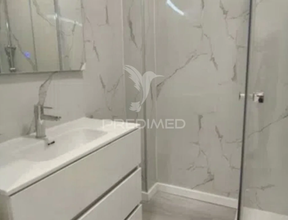 Apartamento T1 para Venda em Venteira Foto 19