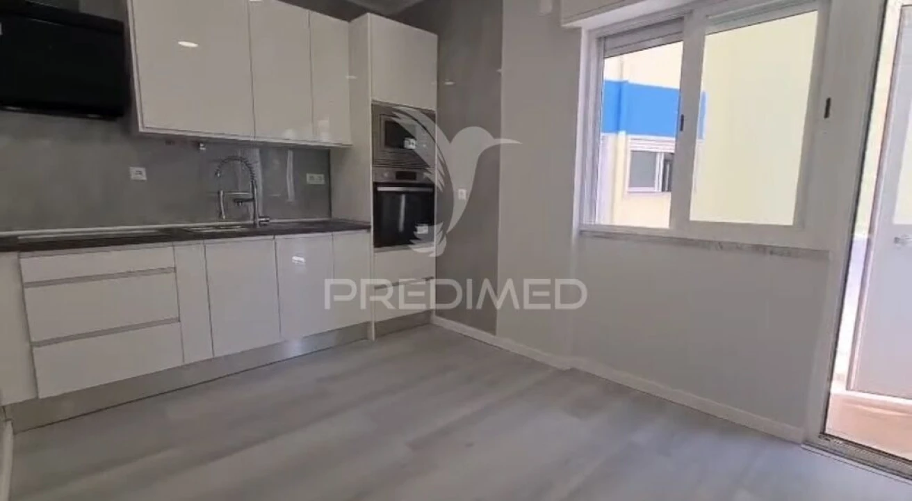 Apartamento T1 para Venda em Venteira Foto 5