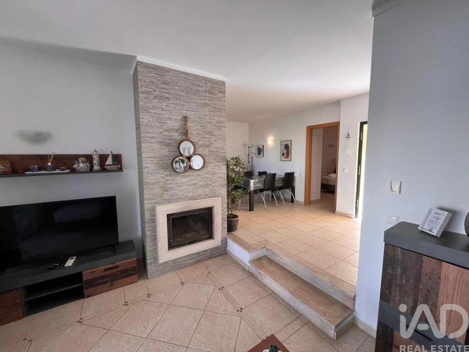 Moradia T2 para Venda em Guia Foto 30