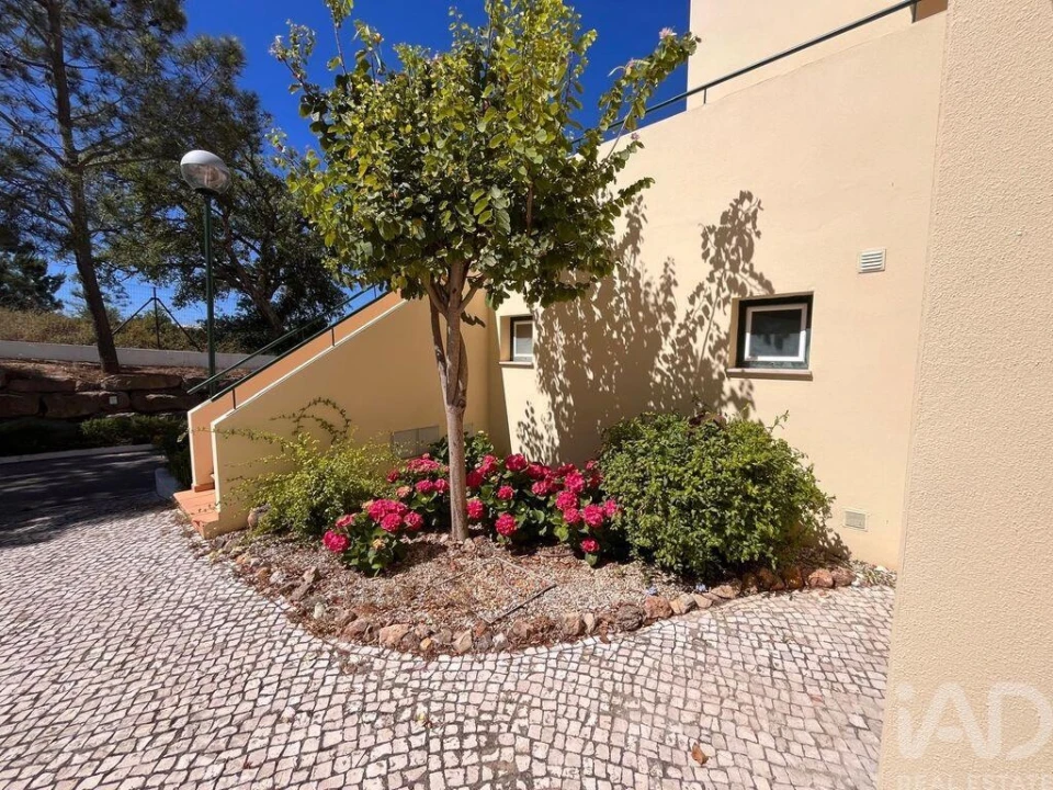 Moradia T2 para Venda em Guia Foto 15