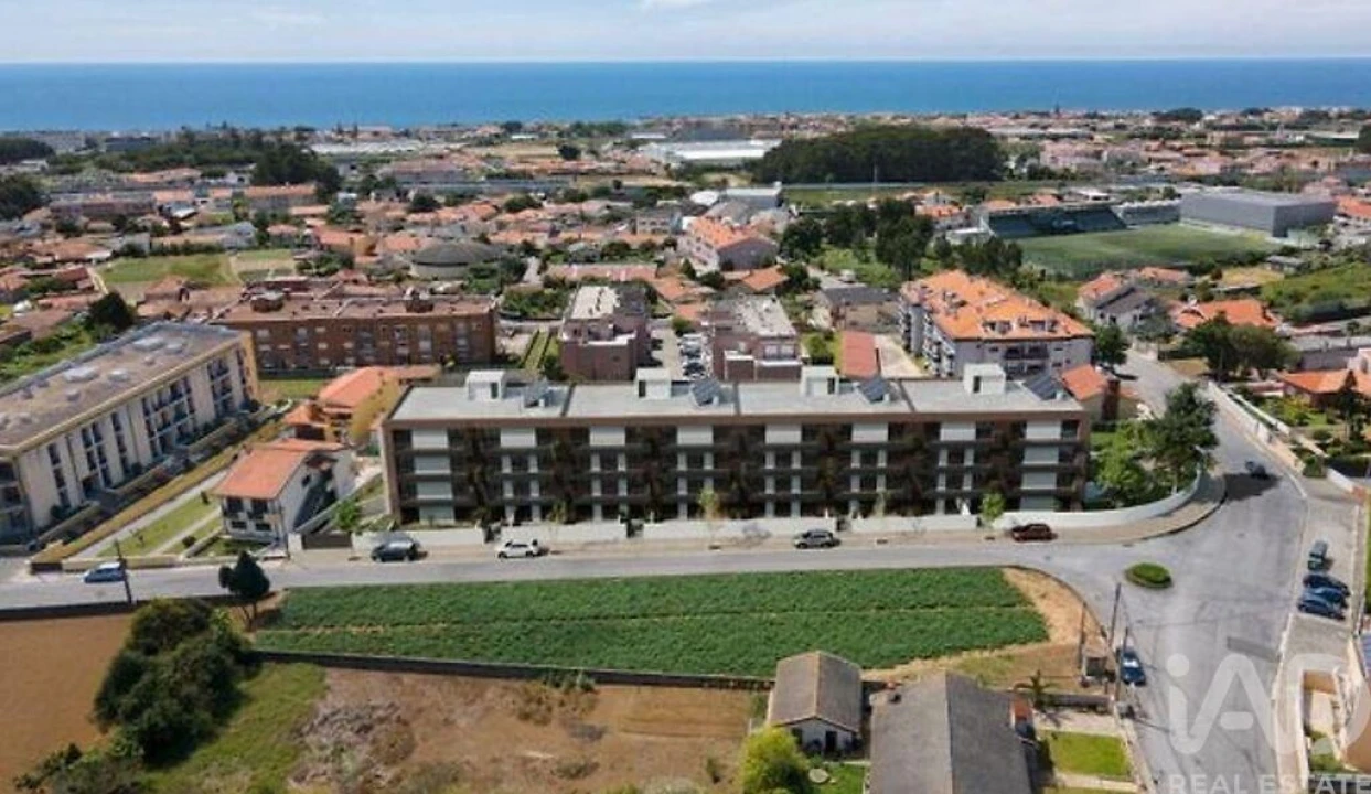 Apartamento T3 para Venda em Arcozelo Foto 6