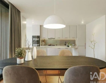 Apartamento T3 para Venda em Arcozelo