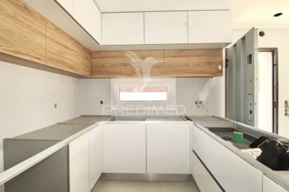 Moradia T3 para Venda em Fernao Ferro