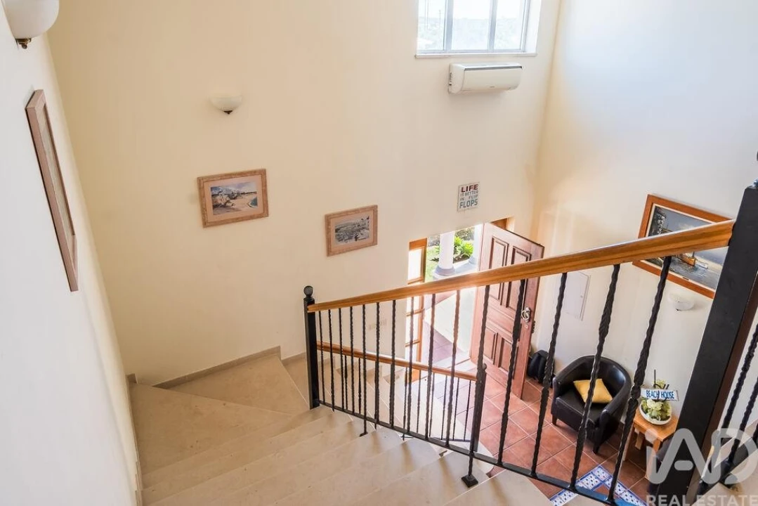 Moradia T4 para Venda em Albufeira e Olhos de Água Foto 32