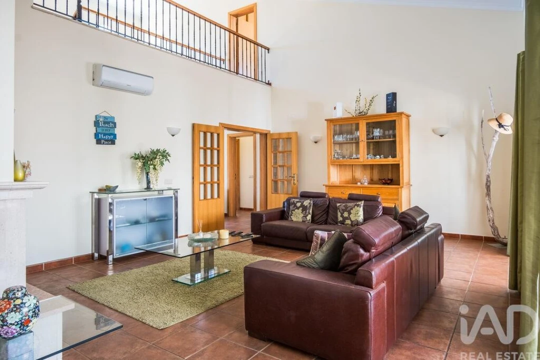 Moradia T4 para Venda em Albufeira e Olhos de Água Foto 17