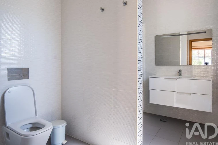 Moradia T4 para Venda em Albufeira e Olhos de Água Foto 37