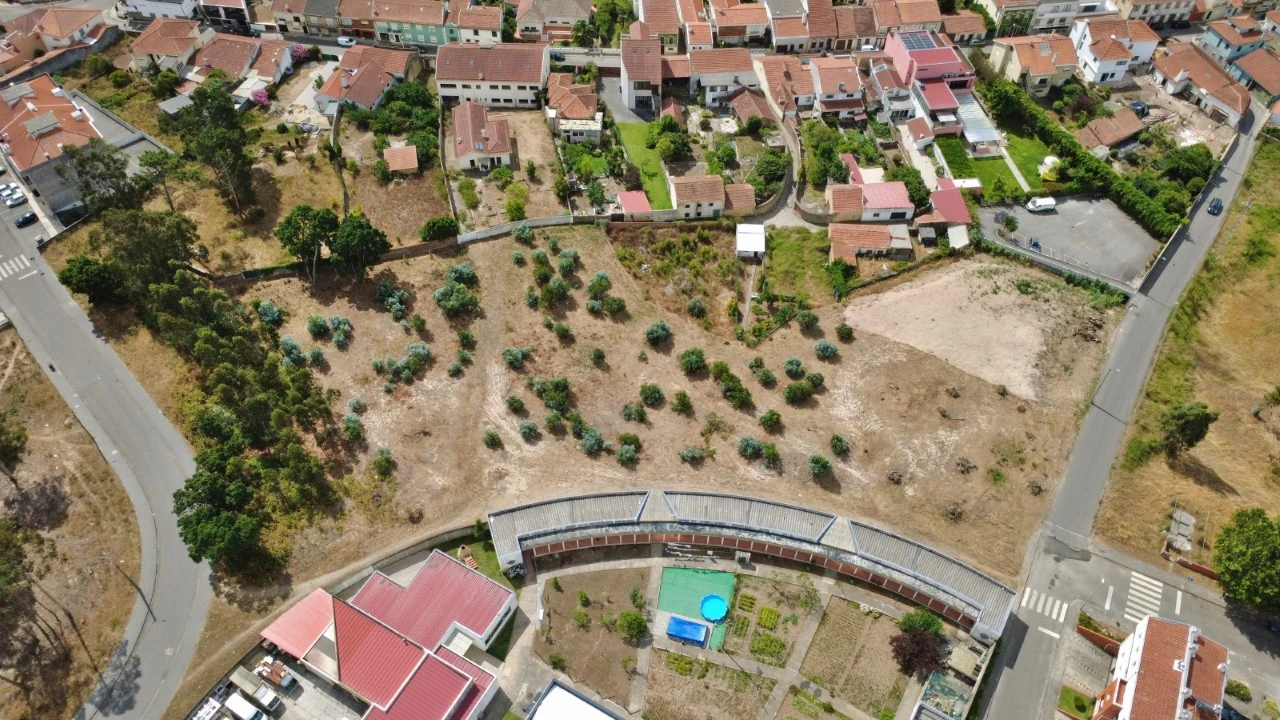 Terreno para Venda em Ovar, São João, Arada e São Vicente de Pereira Jusã Foto 1