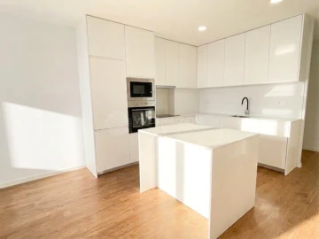 Apartamento T3 para Venda em Santo Tirso, Couto (Santa Cristina e São Miguel) e Burgães