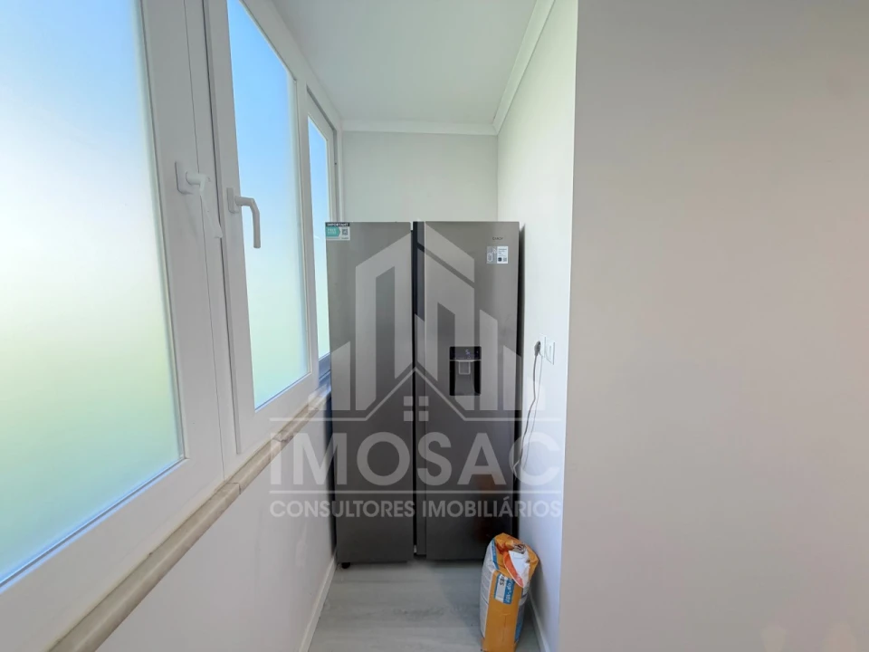 Apartamento T2 para Venda em Benfica Foto 10