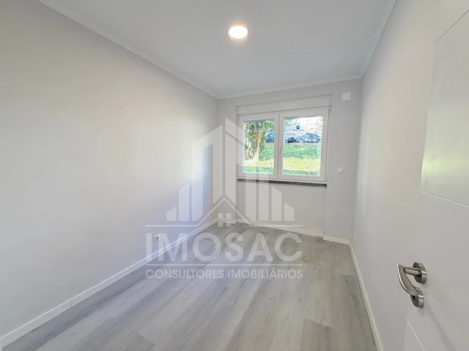 Apartamento T2 para Venda em Benfica Foto 12