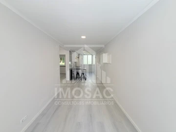 Apartamento T2 para Venda em Benfica
