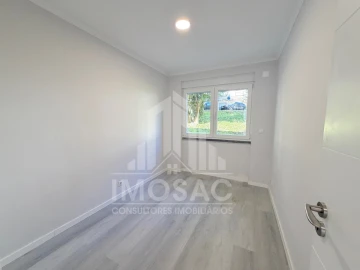 Apartamento T2 para Venda em Benfica