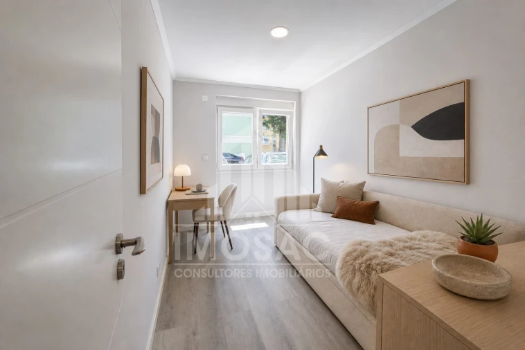 Apartamento T2 para Venda em Benfica Foto 5