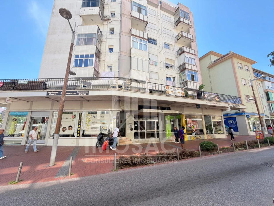 Apartamento T1 para Venda em Venteira Foto 10