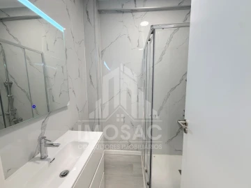 Apartamento T1 para Venda em Venteira