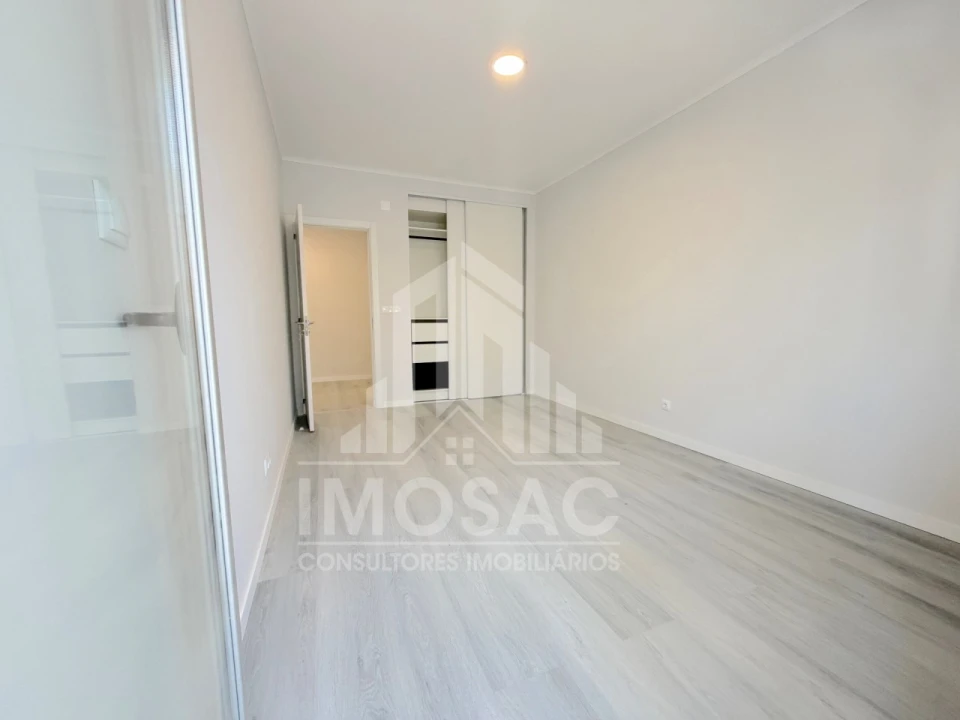 Apartamento T2 para Venda em Oeiras e São Julião da Barra, Paço de Arcos e Caxias Foto 8