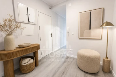 Apartamento T2 para Venda em Oeiras e São Julião da Barra, Paço de Arcos e Caxias