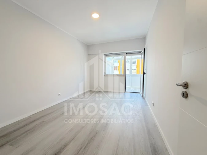 Apartamento T2 para Venda em Oeiras e São Julião da Barra, Paço de Arcos e Caxias Foto 6