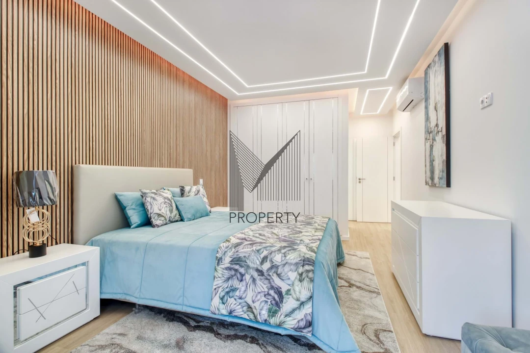 Apartamento T3 para Venda em Quarteira Foto 19