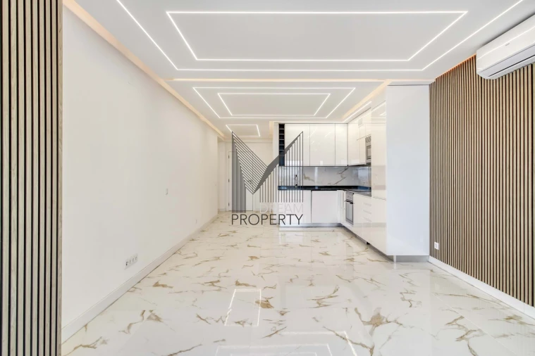 Apartamento T2 para Venda em Quarteira Foto 9
