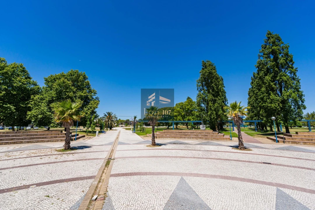 Apartamento T2 para Venda em Baixa da Banheira e Vale da Amoreira Foto 40