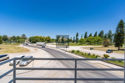 Apartamento T2 para Venda em Baixa da Banheira e Vale da Amoreira