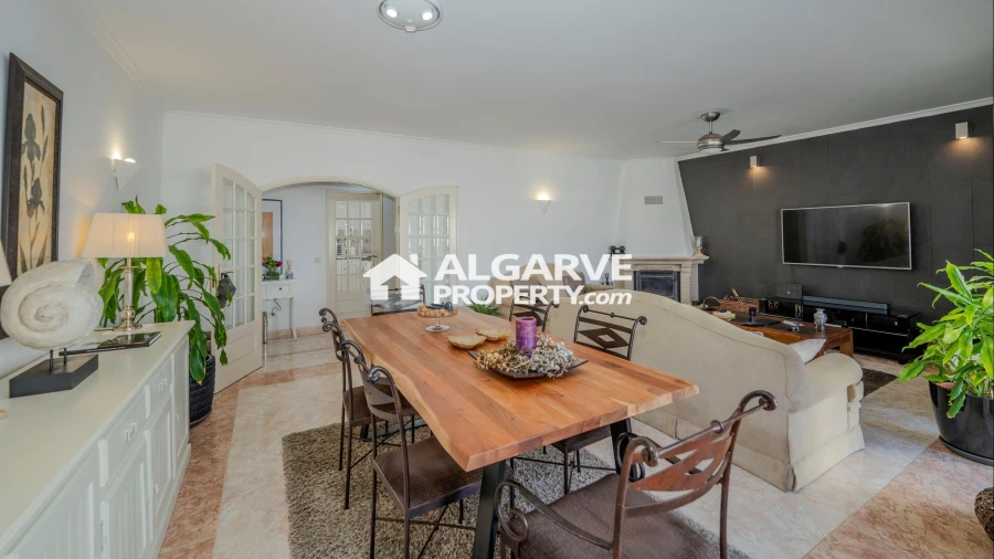 Apartamento T2 para Venda em Faro (Sé e São Pedro) Foto 4