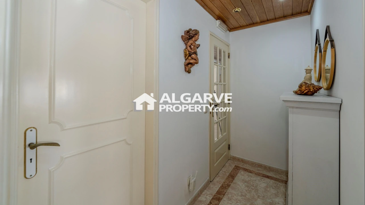 Apartamento T2 para Venda em Faro (Sé e São Pedro) Foto 10
