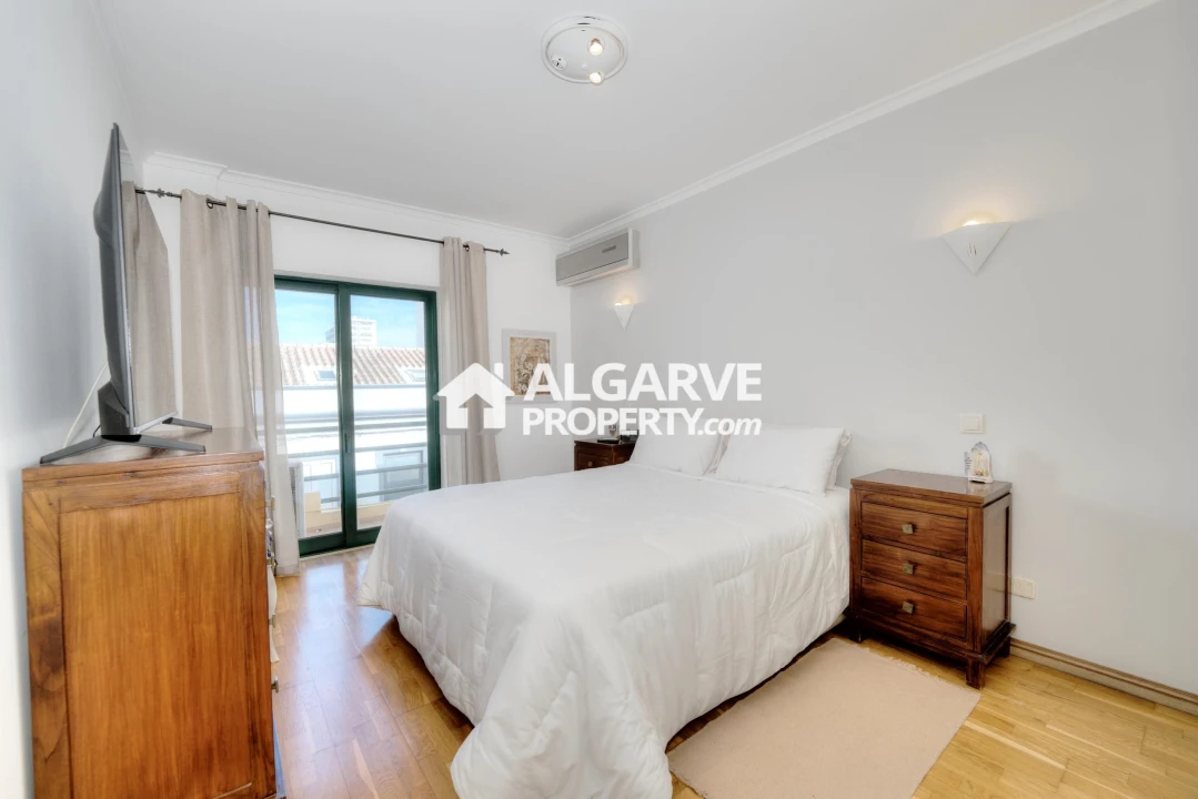 Apartamento T2 para Venda em Faro (Sé e São Pedro) Foto 5
