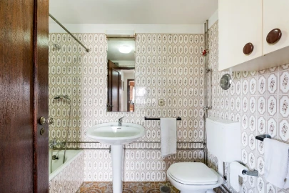 Apartamento T4 para Venda em Santa Marinha e São Pedro da Afurada