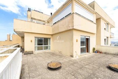 Apartamento T4 para Venda em Santa Marinha e São Pedro da Afurada
