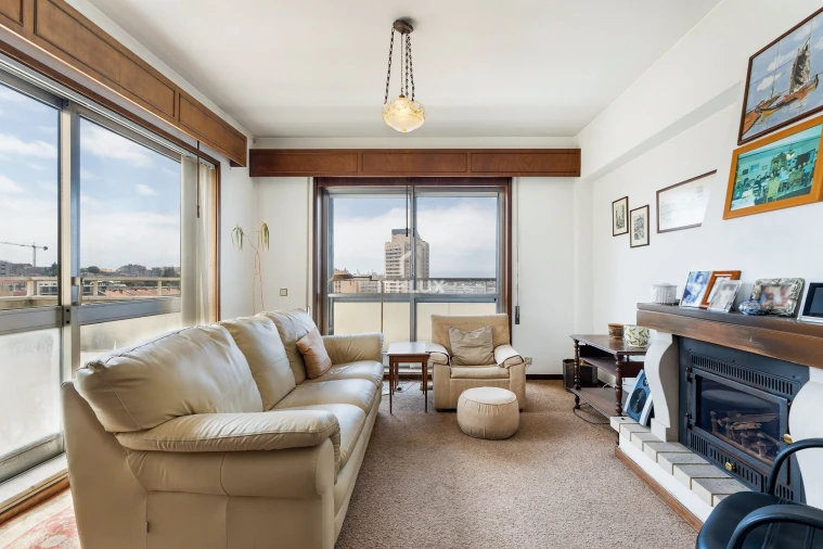 Apartamento T4 para Venda em Santa Marinha e São Pedro da Afurada Foto 4
